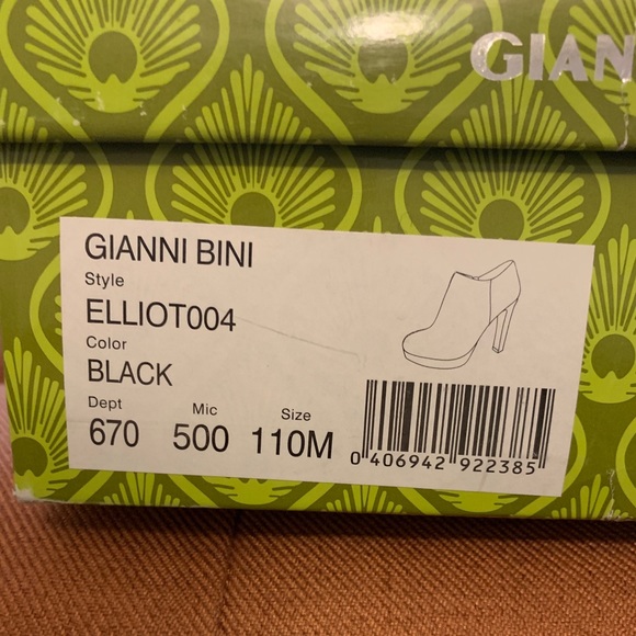 Gianni Bini “Elliot” black suede boot heels - Picture 9 of 9